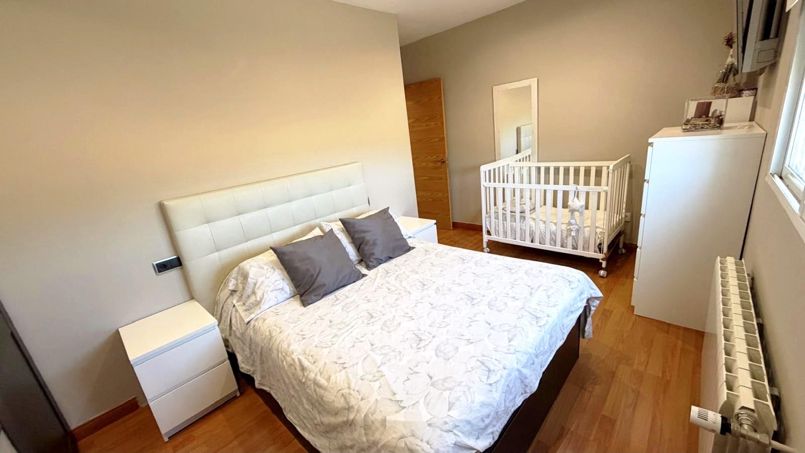 Imagen 5 Piso en venta en Plasencia / En la calle Níscalo