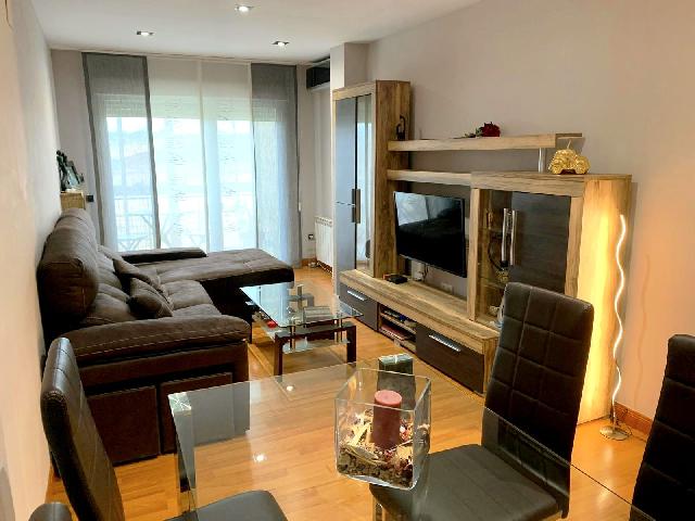 Imagen 1 Inmueble 304414 - Piso en venta en Plasencia / En la calle Níscalo