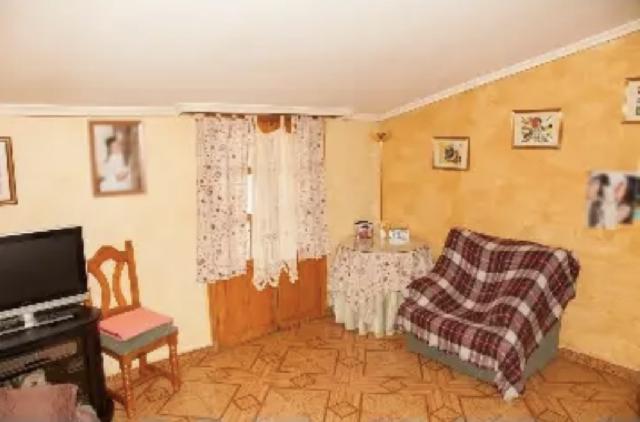 Imagen 2 Inmueble 304601 - Piso en venta en Plasencia / En Calle los Quesos, a 30 metros de la plaza