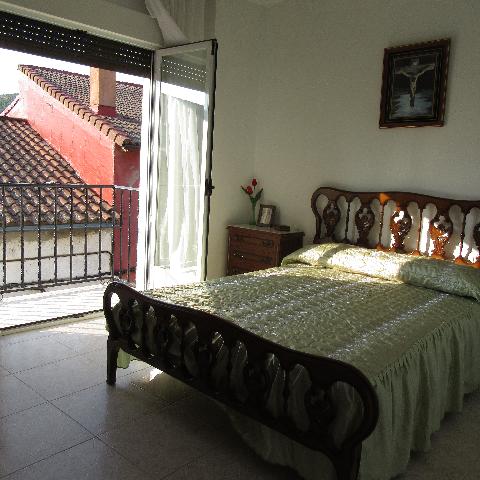 Imagen 2 Inmueble 304691 - Casa en venta en Casar De Palomero / A escasos metros de la Plaza Mayor