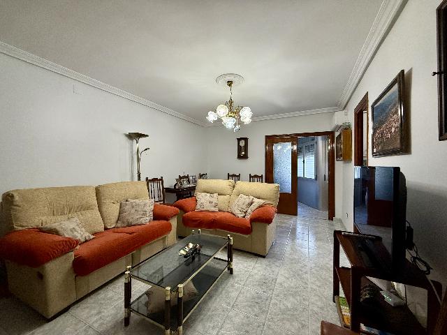 Imagen 1 Inmueble 305324 - Piso en venta en Torno (El) / Al lado del Ayuntamiento