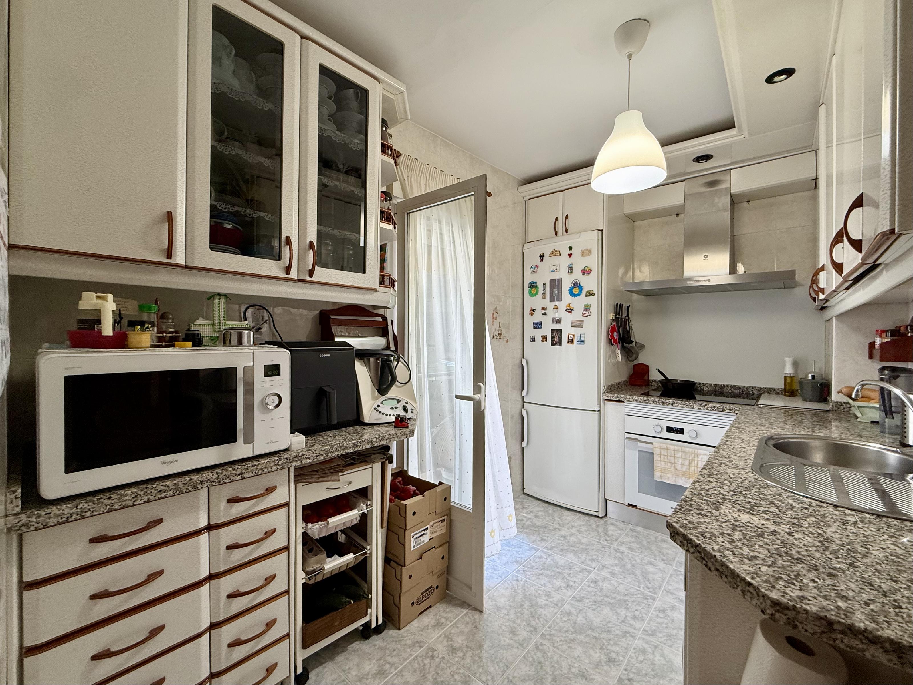 Imagen 6 Piso en venta en Torno El / Al lado del Ayuntamiento