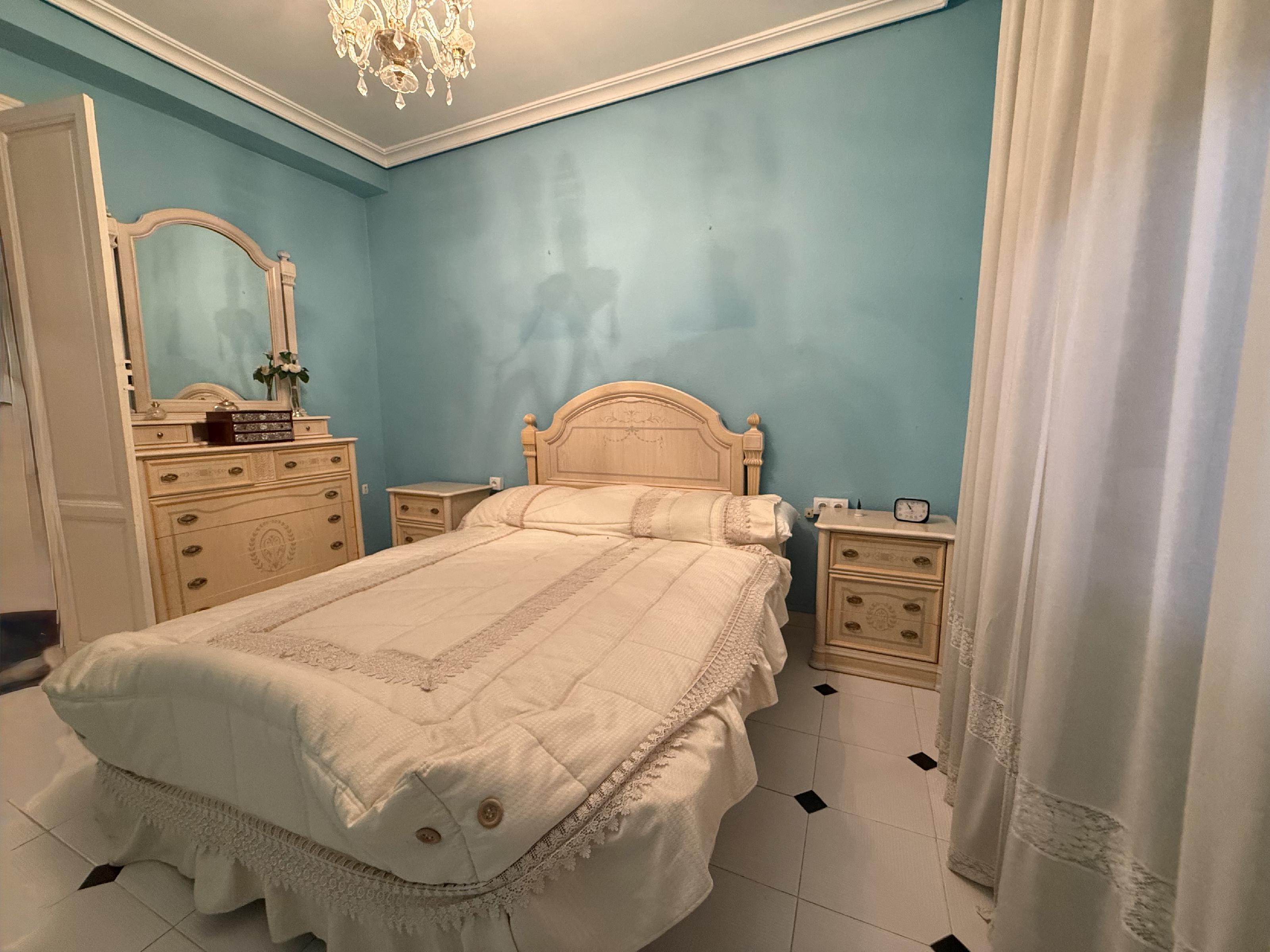 Imagen 10 Casa en venta en Almendralejo / Al lado de la Plaza de Maestro Antonio Morón