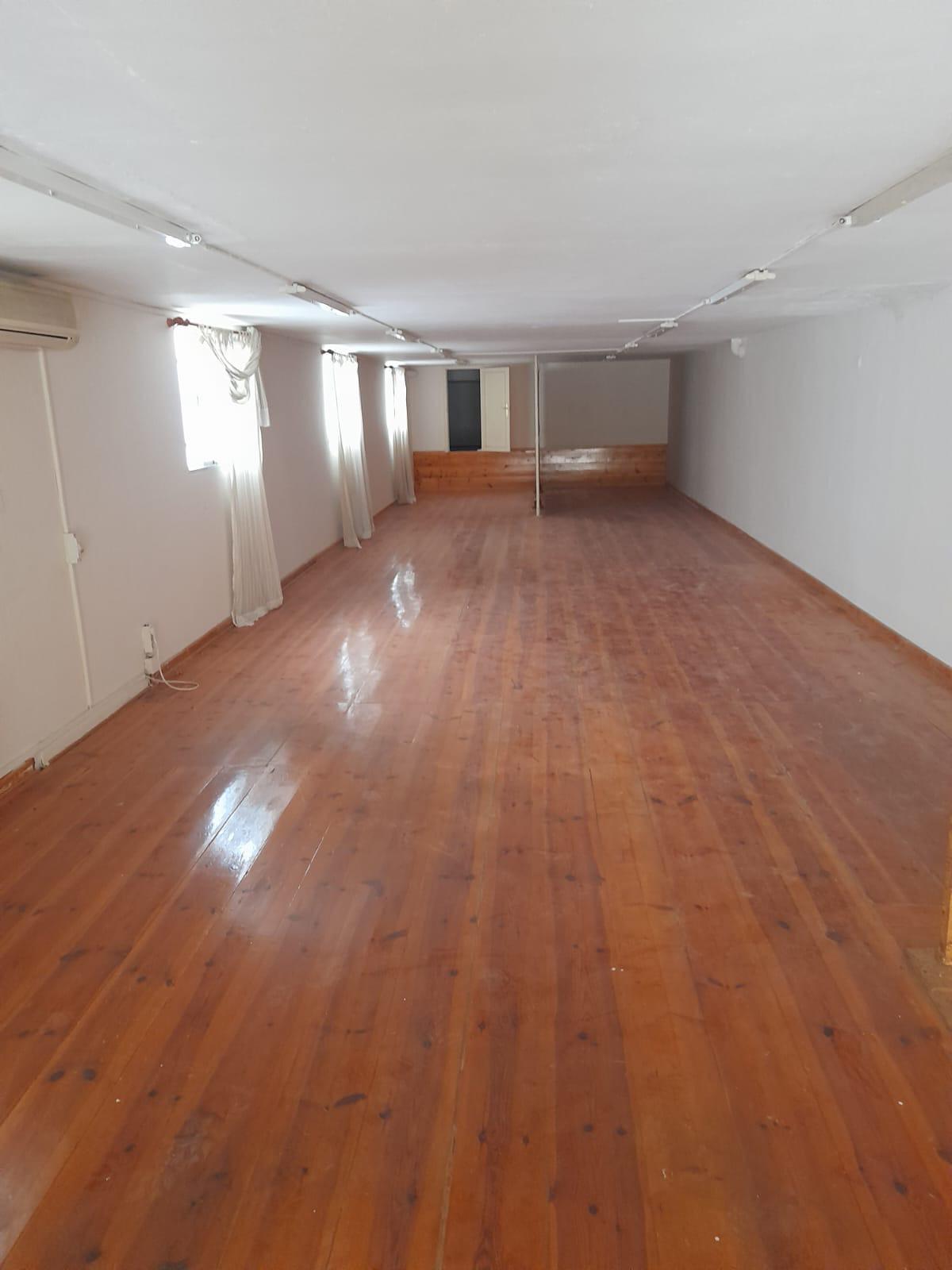 Imagen 1 Local Comercial en venta en Mérida / Al lado del Teatro Romano
