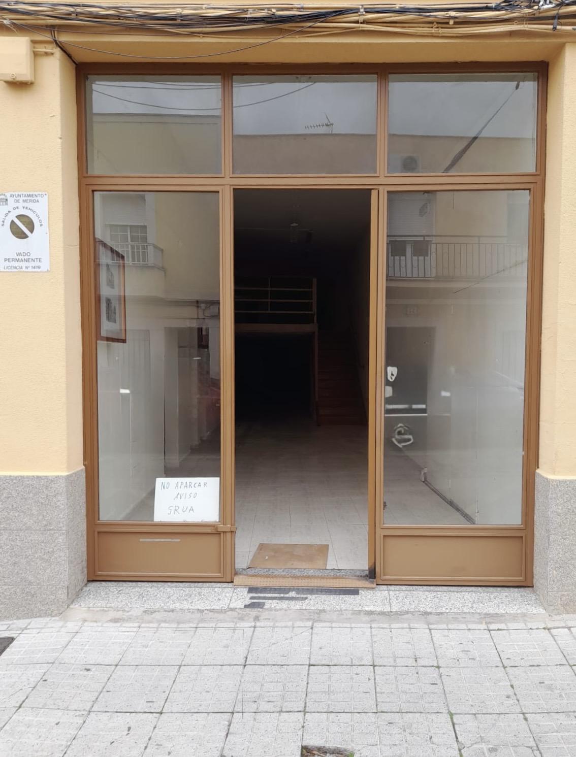 Imagen 6 Local Comercial en venta en Mérida / Al lado del Teatro Romano