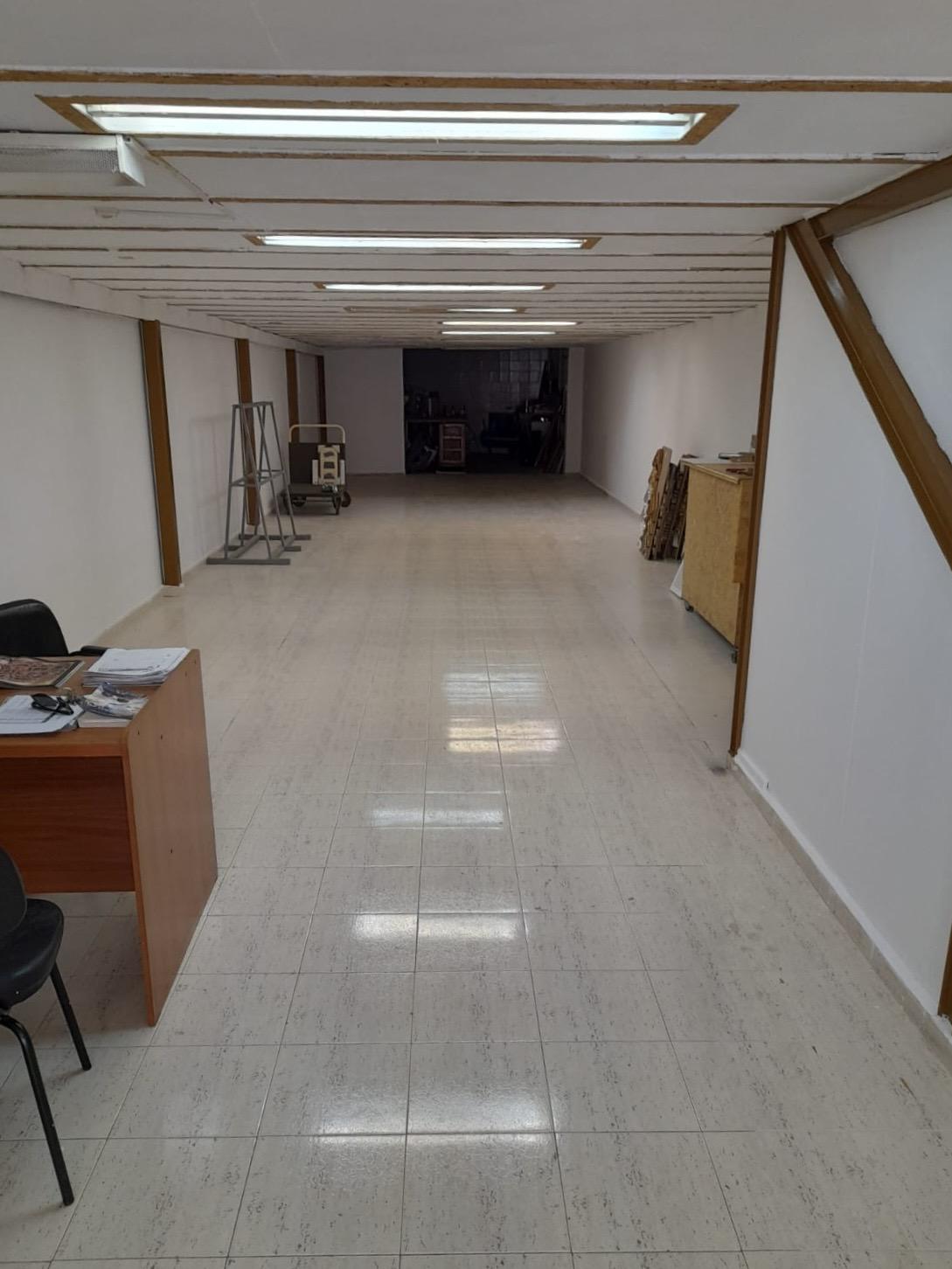 Imagen 3 Local Comercial en venta en Mérida / Al lado del Teatro Romano
