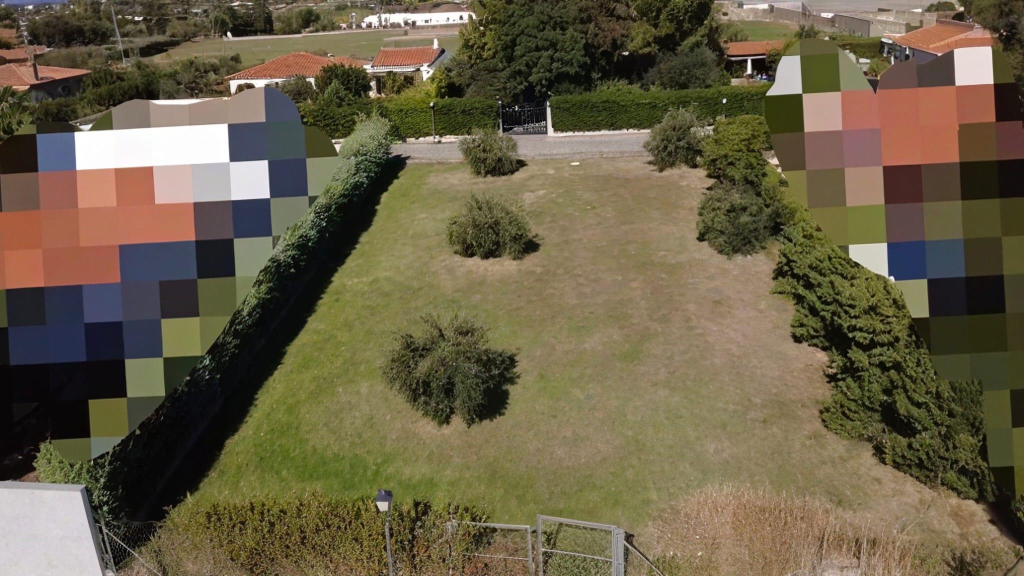 Imagen 1 Solar Urbano en venta en Almendralejo / En la Urbanización San Marcos
