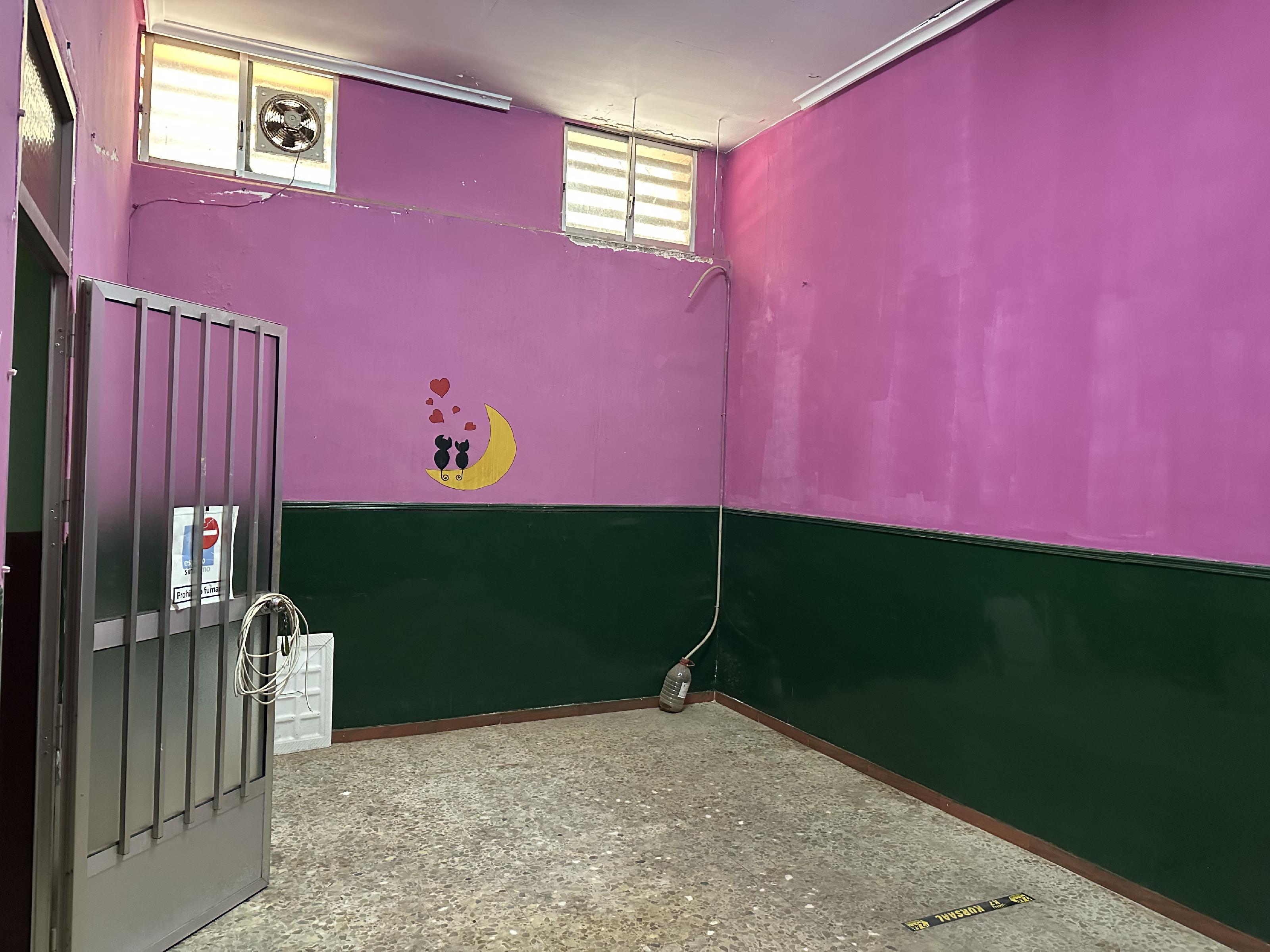 Imagen 24 Local Comercial en alquiler en Cáceres /  Zona de la biblioteca pública