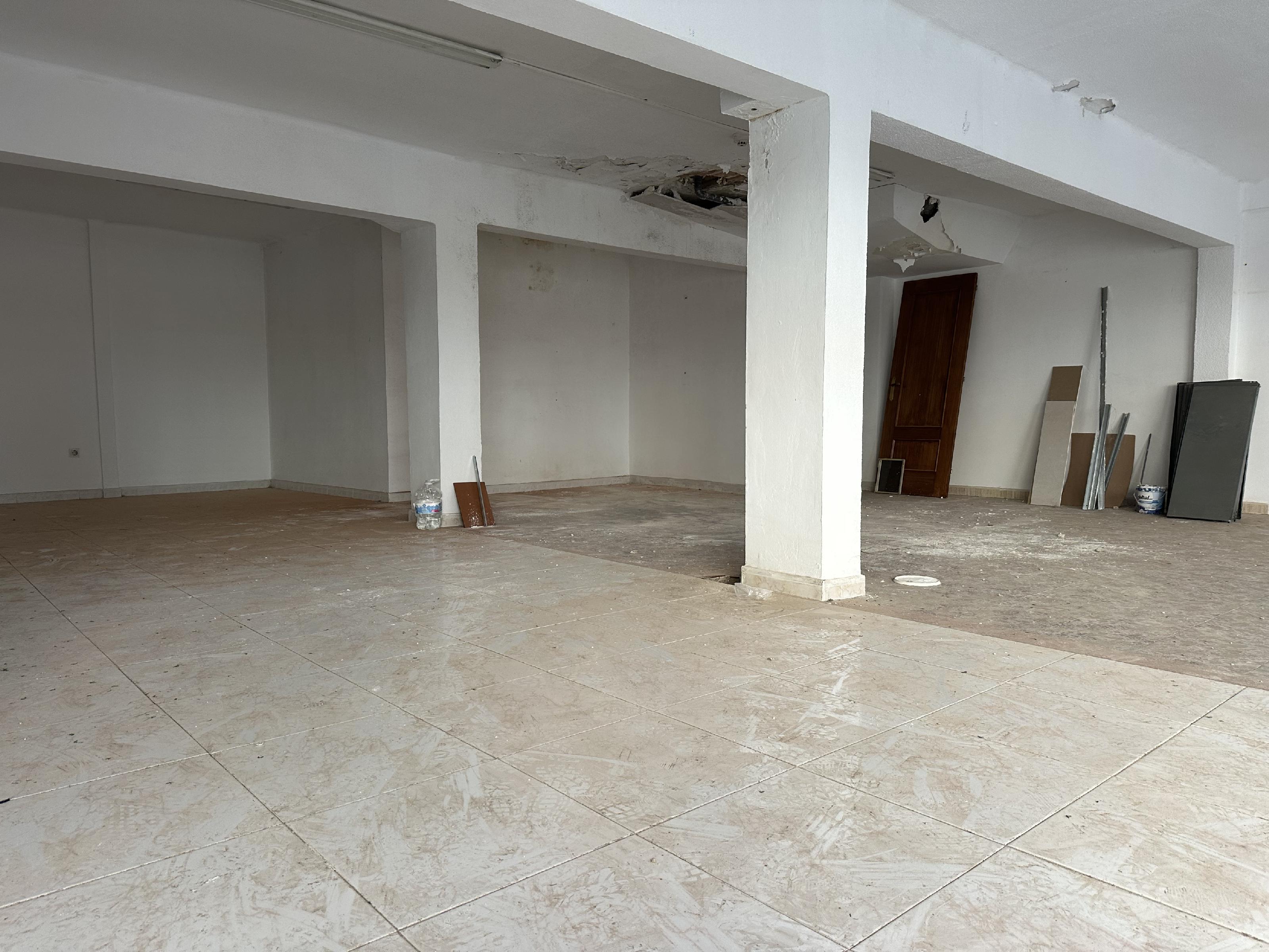 Imagen 11 Local Comercial en venta en Cáceres / Centro De Cáceres