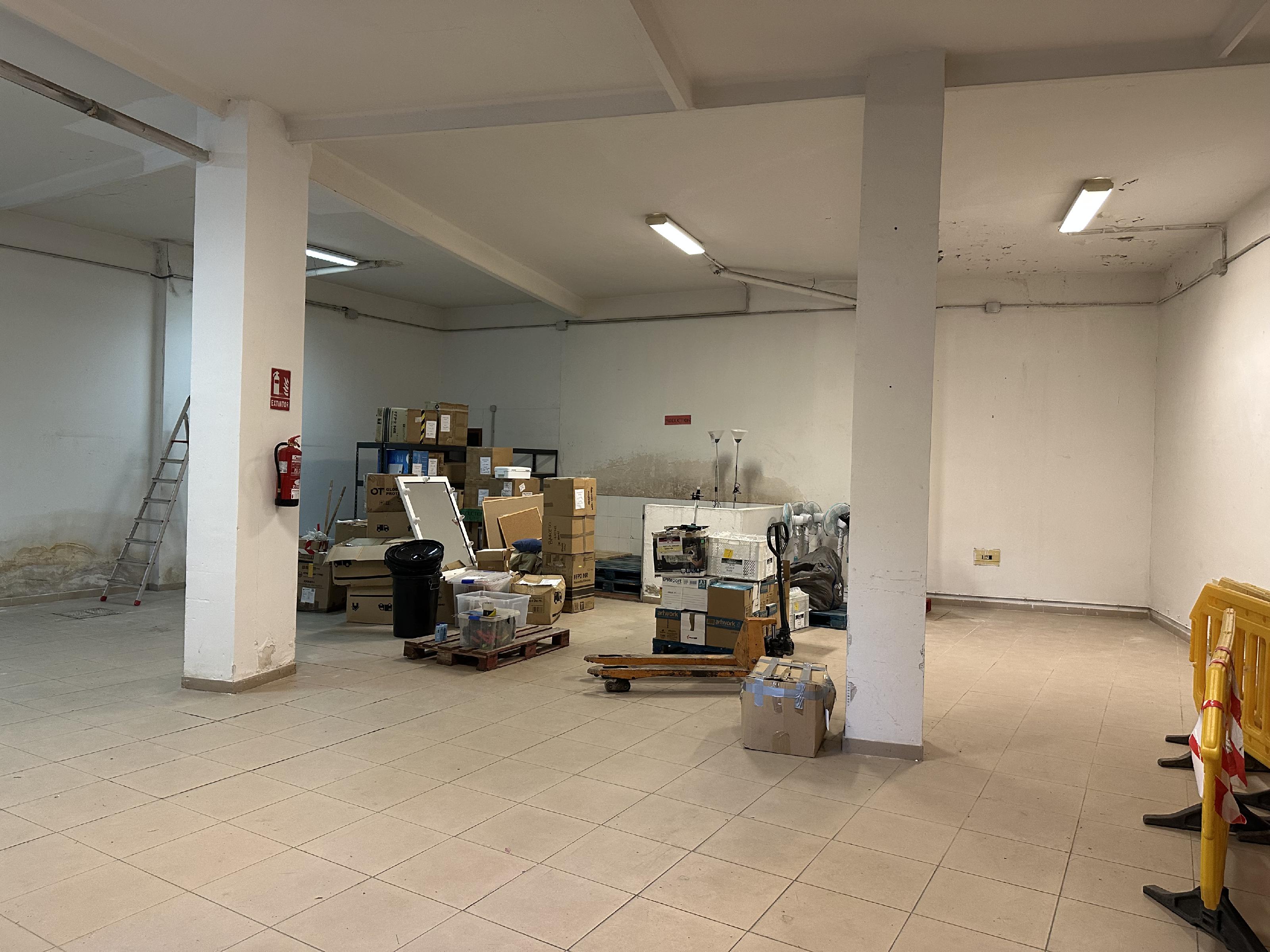 Imagen 3 Local Comercial en venta en Cáceres / Centro De Cáceres