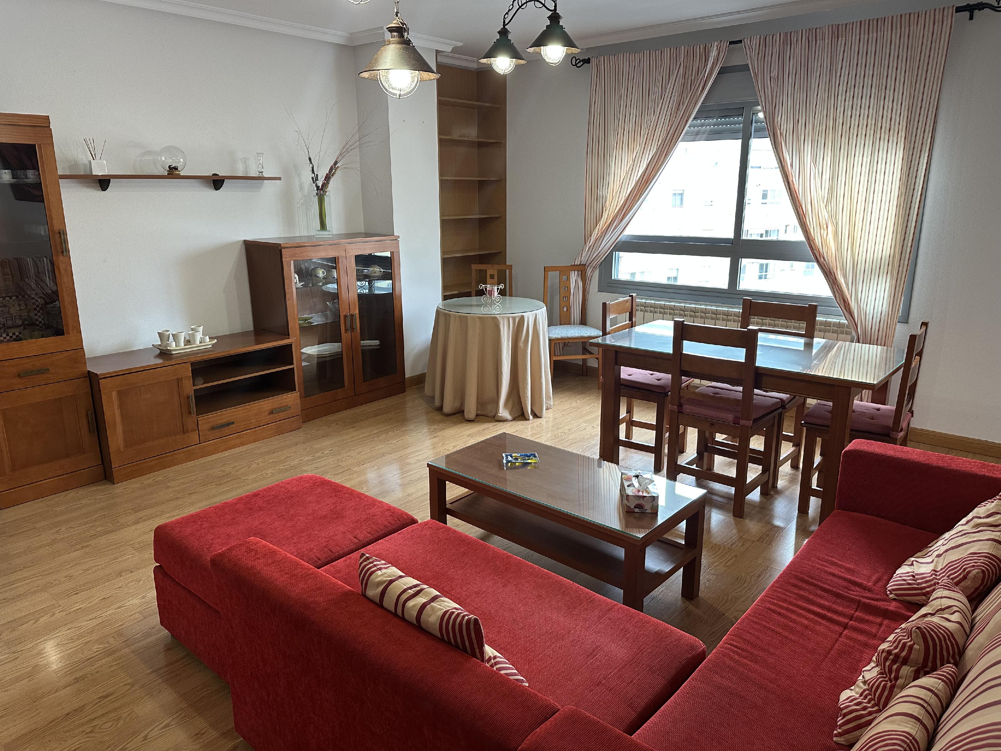 Imagen 1 Piso en venta en Cáceres / Zona de Rodeo - Cerca de centro