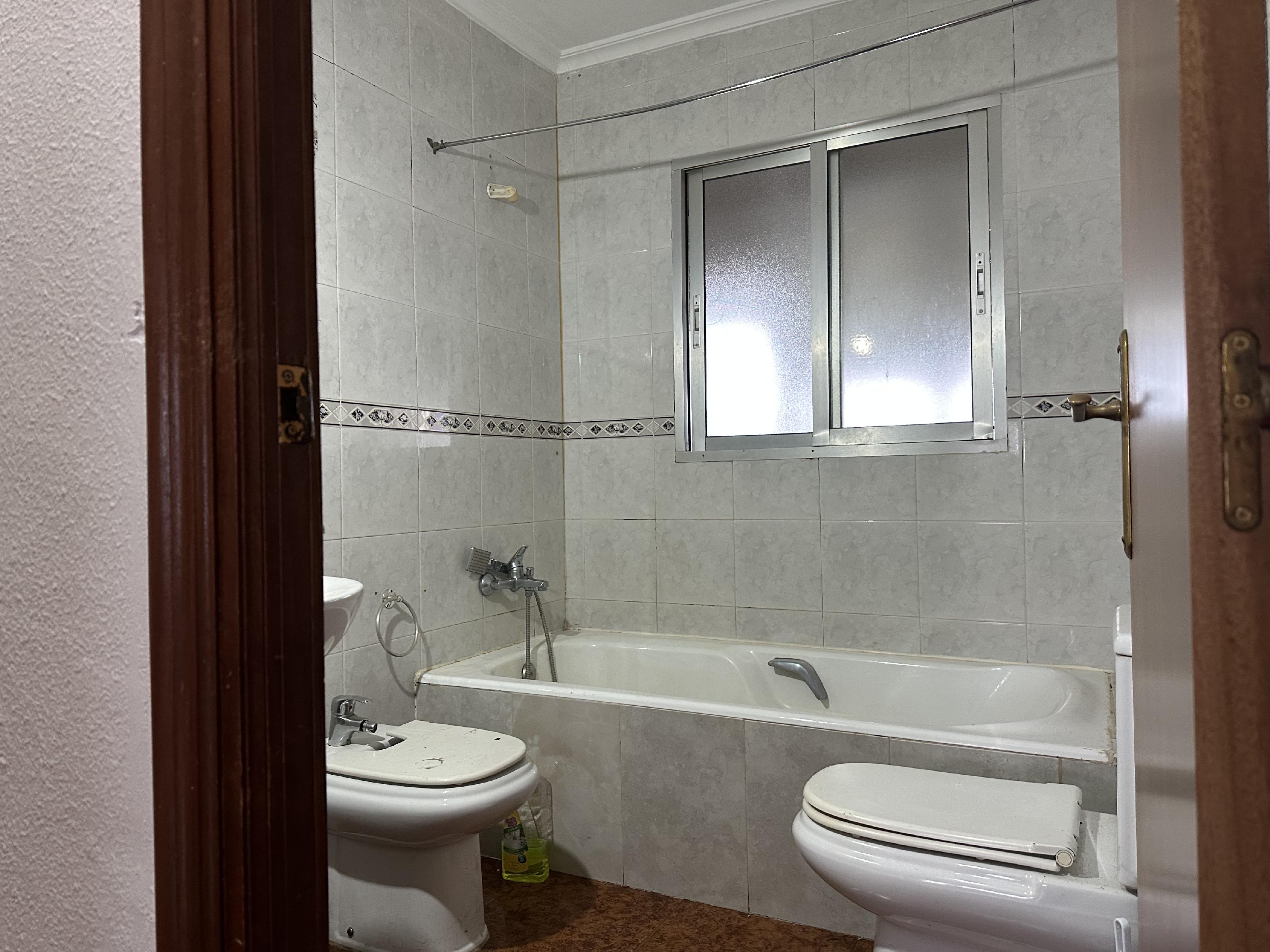 Imagen 4 Piso en venta en Cáceres / Centro de Cáceres