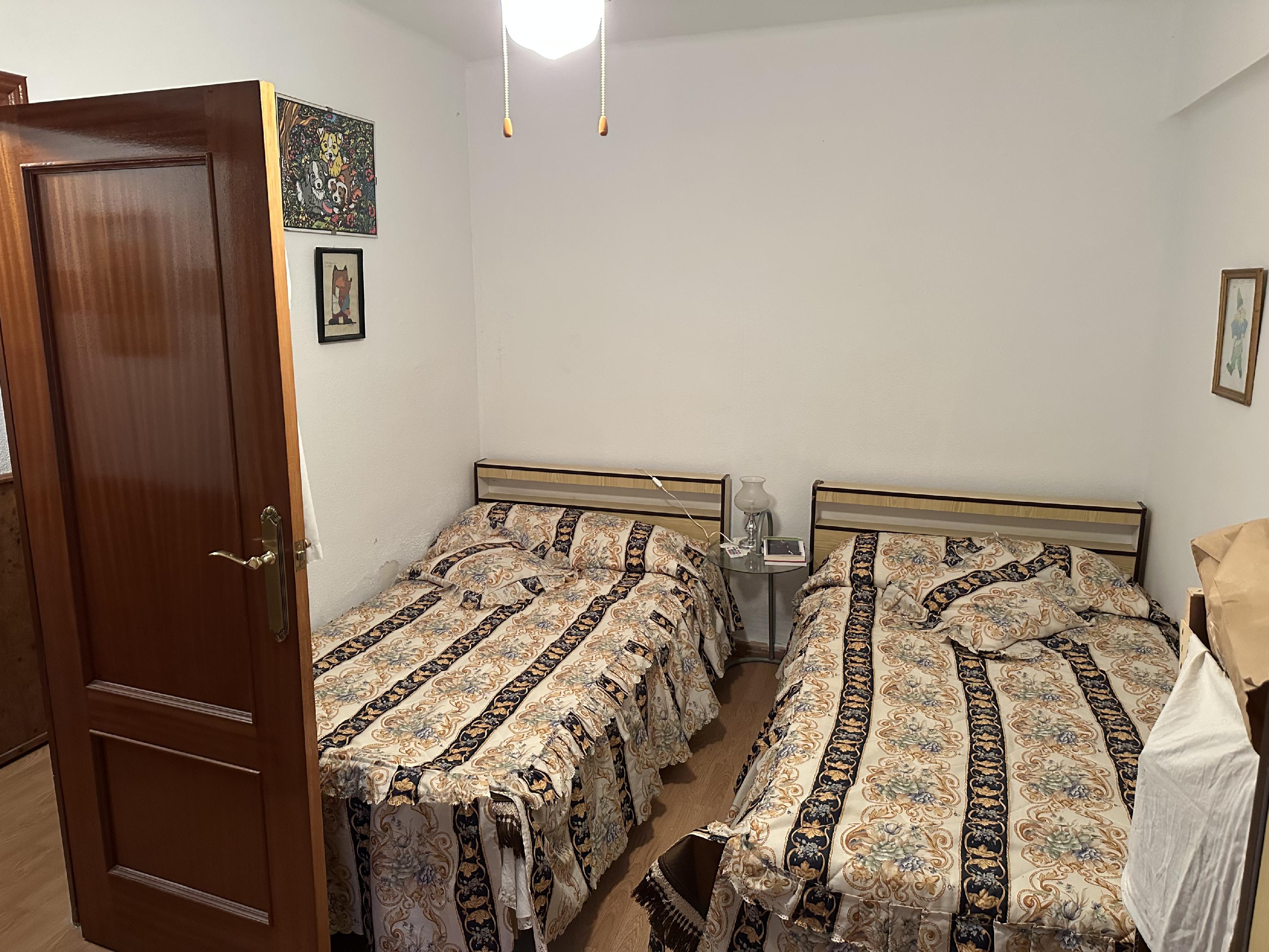 Imagen 4 Piso en venta en Cáceres / Avenida de Hispanidad