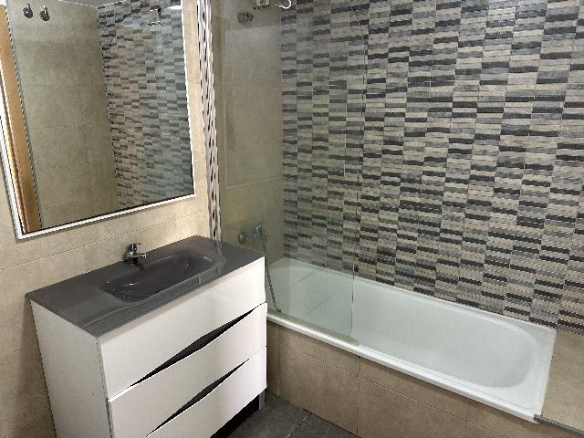 Imagen 5 Inmueble 299492 - Piso en venta en Cáceres / Zona tranquila con edificios de reciente construcción