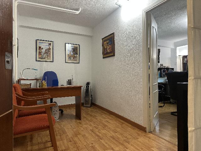 Imagen 3 Inmueble 299560 - Oficina Comercial en venta en Cáceres / Centro de Cáceres