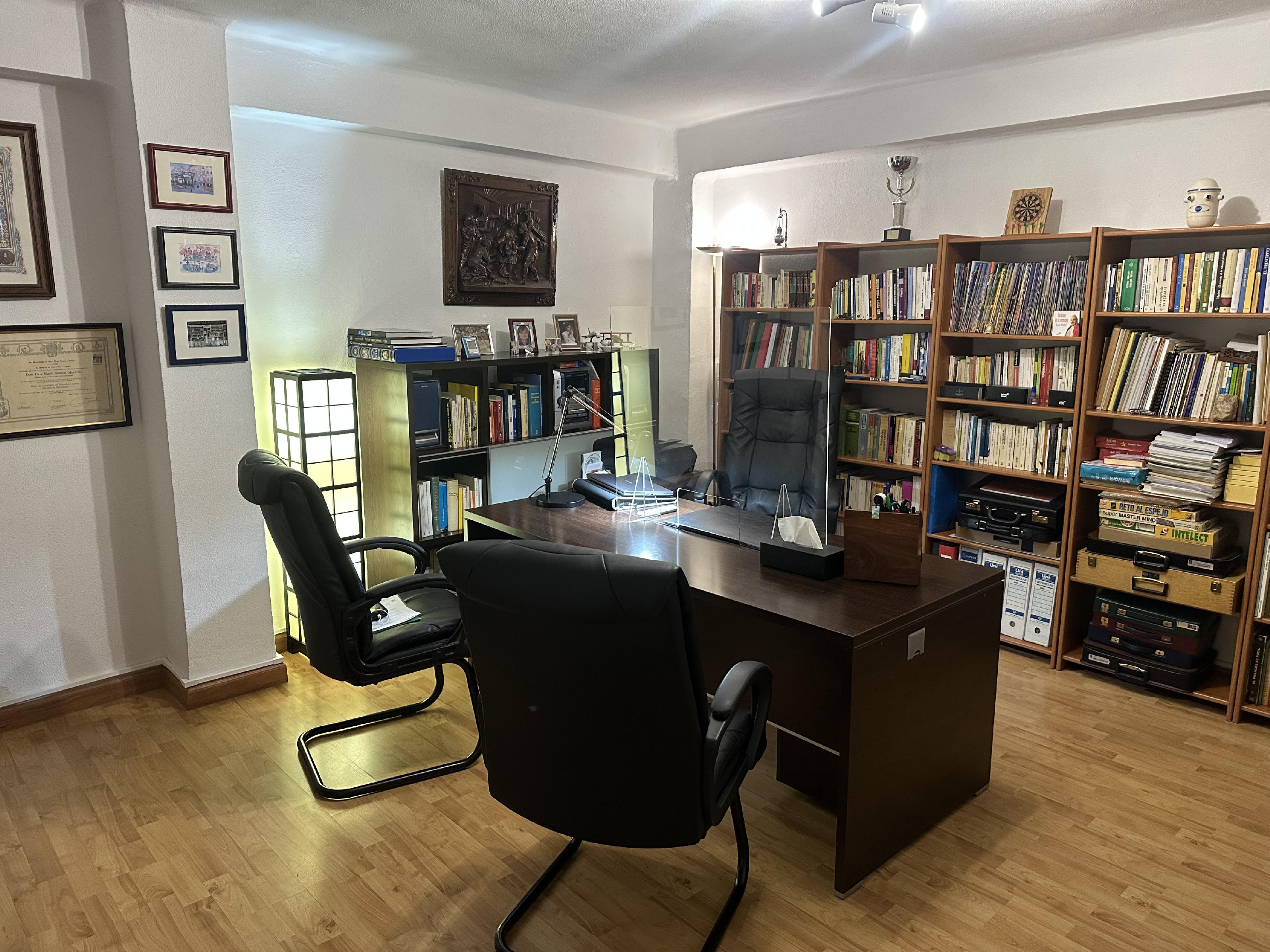 Imagen 9 Oficina Comercial en venta en Cáceres / Centro de Cáceres