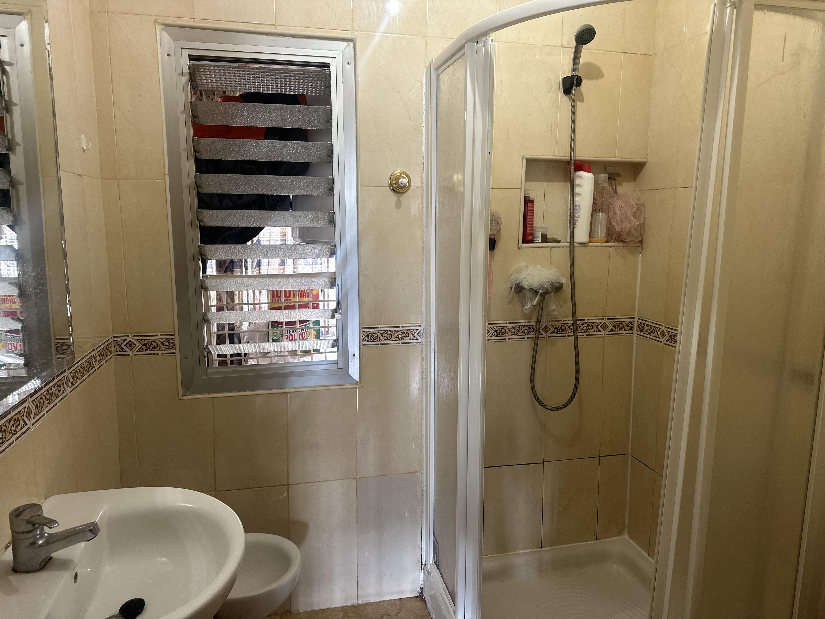 Imagen 12 Piso en venta en Cáceres / Zona El Rodeo - Zona centro