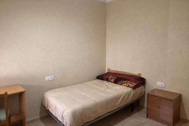 Imagen 8 Inmueble 299587 - Piso en venta en Cáceres / Zona El Rodeo - Zona centro