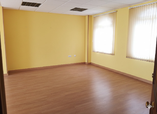 Imagen 10 Inmueble 299693 - Local Comercial en venta en Cáceres / Zona Ruta de la Plata