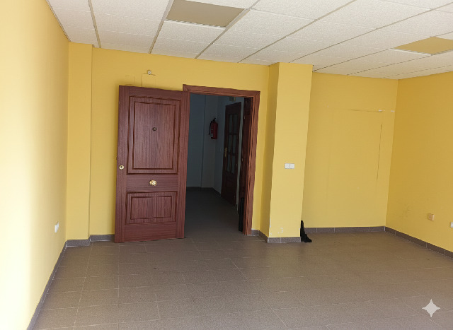 Imagen 5 Inmueble 299693 - Local Comercial en venta en Cáceres / Zona Ruta de la Plata