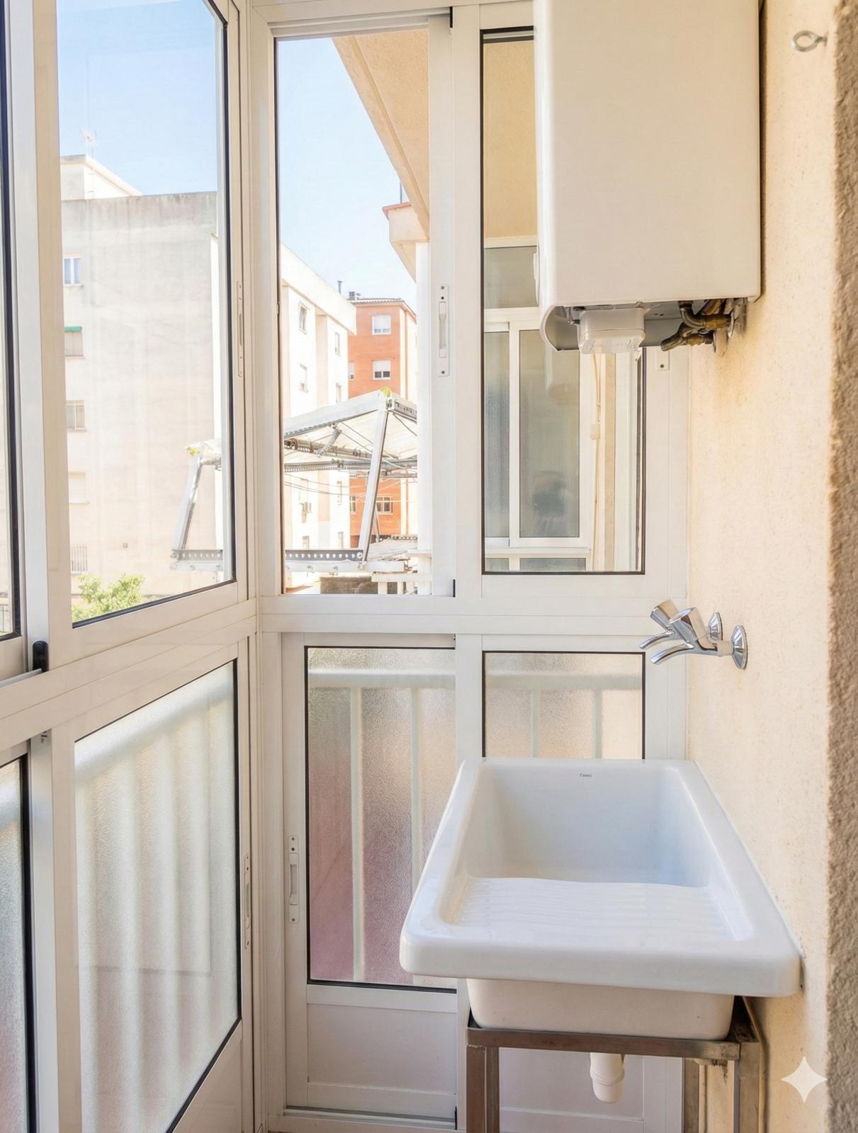 Imagen 5 Piso en venta en Cáceres / Entrada de Aldea Moret