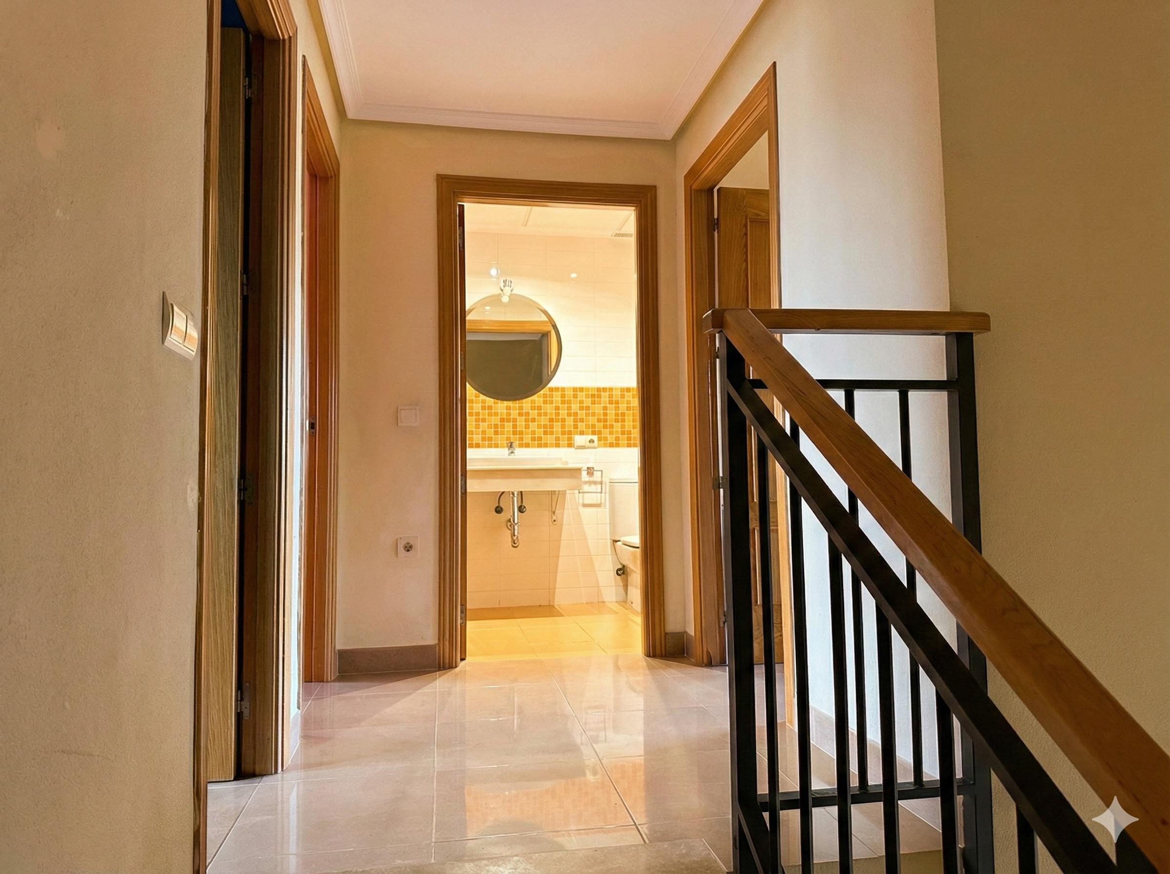 Imagen 9 Casa Adosada en venta en Cáceres / Zona casa plata