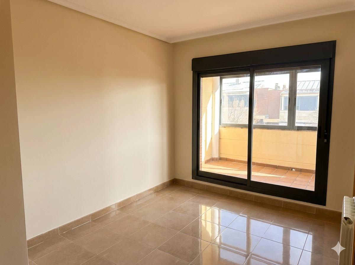 Imagen 19 Casa Adosada en venta en Cáceres / Zona casa plata