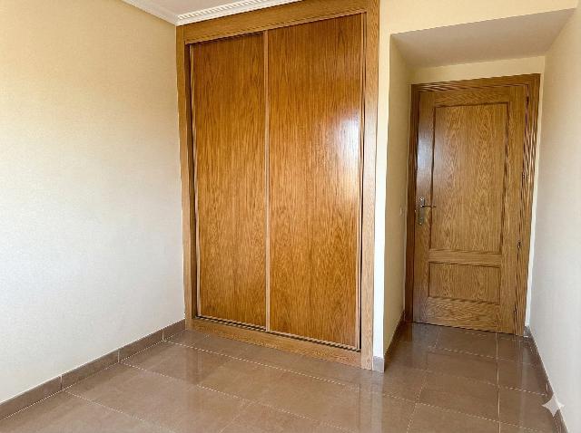 Imagen 20 Inmueble 300441 - Casa Adosada en venta en Cáceres / Zona casa plata