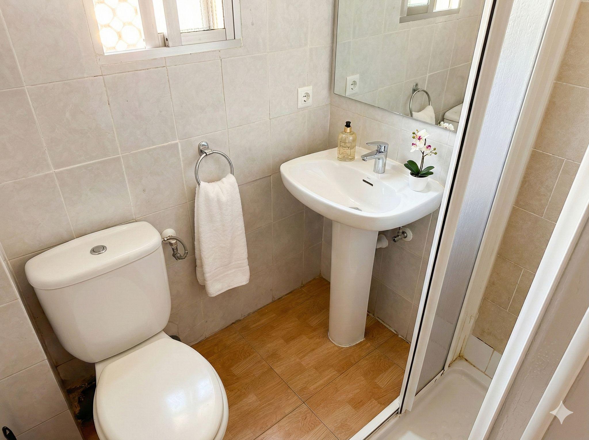 Imagen 8 Piso en venta en Cáceres / Zona muy cerca a Cruz de los Caídos