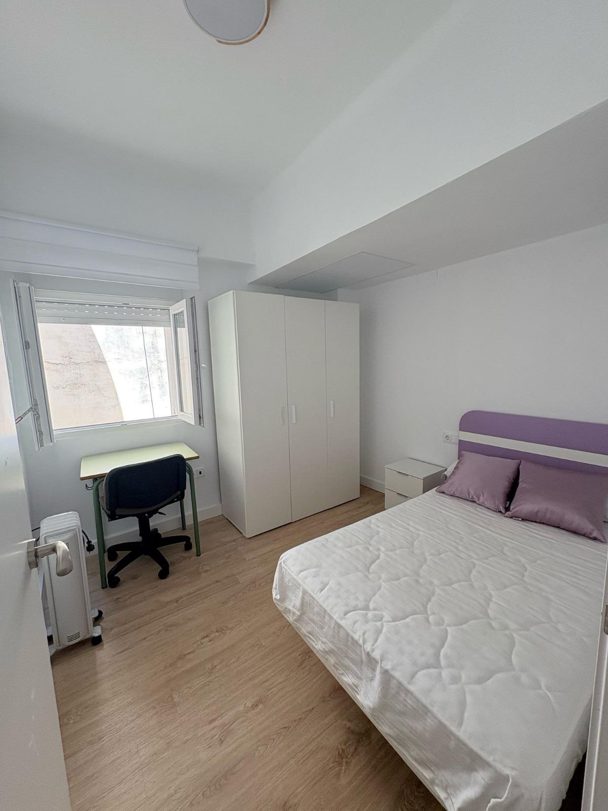 Imagen 3 Piso en venta en Cáceres / Ubicado entre Plaza de Toros y Plaza Mayor