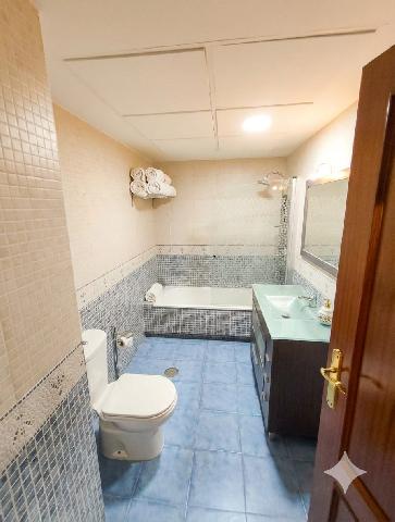 Imagen 8 Inmueble 300810 - Casa en venta en Cáceres / Zona de Montesol