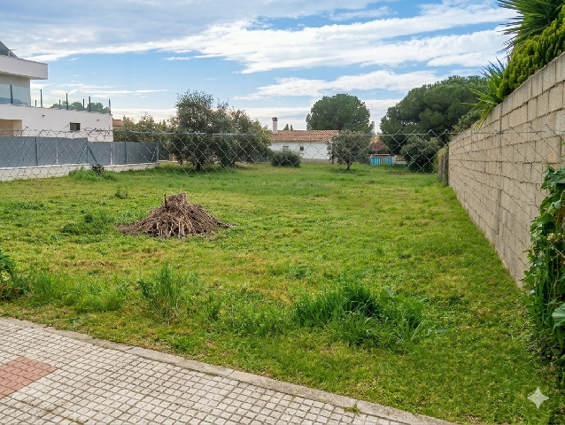 Imagen 4 Inmueble 301577 - Solar Urbano en venta en Malpartida De Cáceres / Urbanización las Arenas
