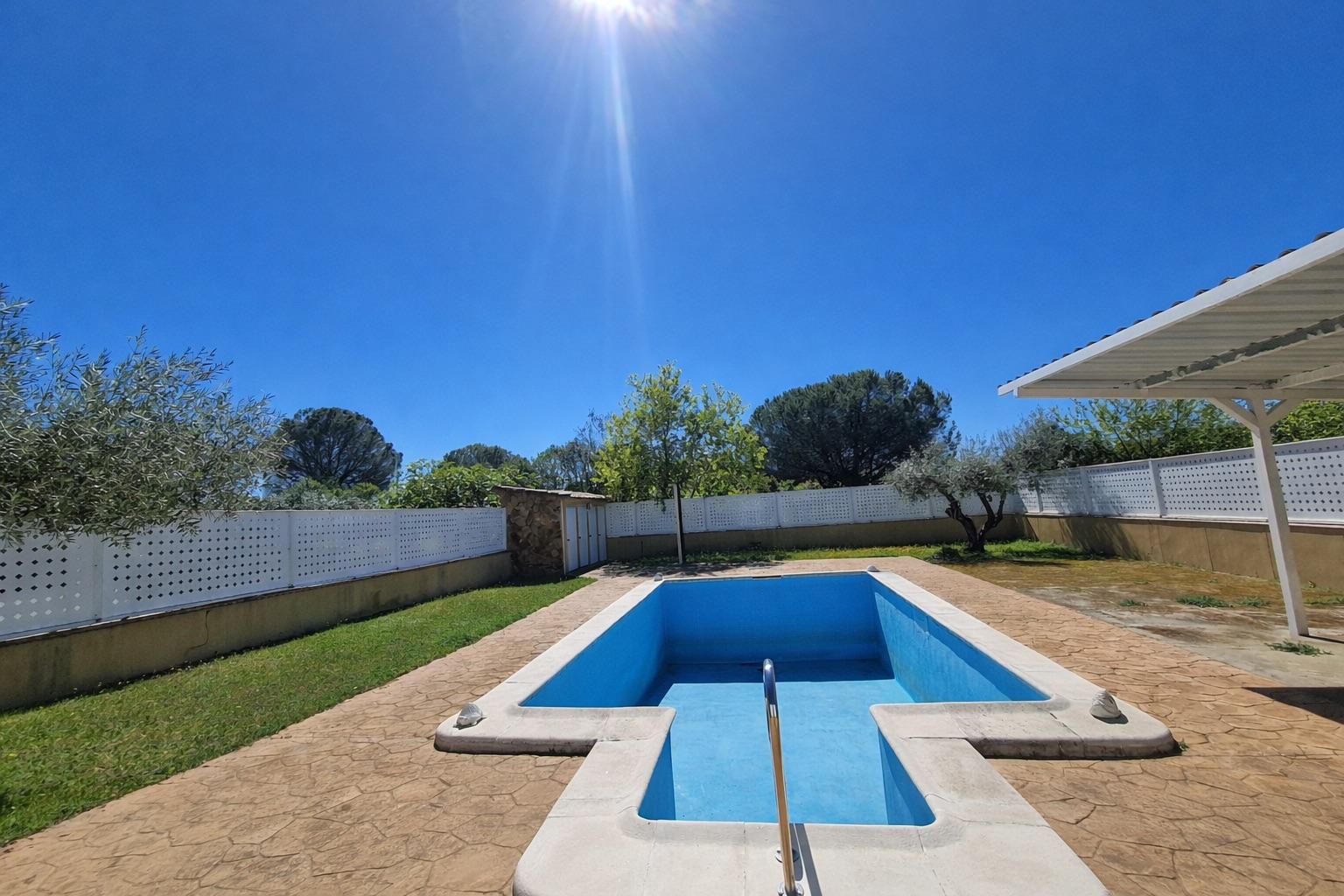 Imagen 24 Casa Aislada en venta en Malpartida De Cáceres / Urbanización Las Arenas 