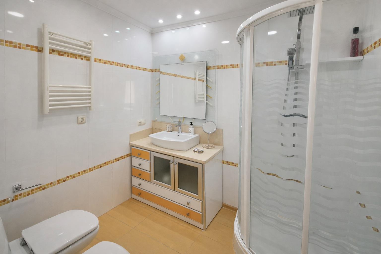 Imagen 18 Casa Aislada en venta en Malpartida De Cáceres / Urbanización Las Arenas 