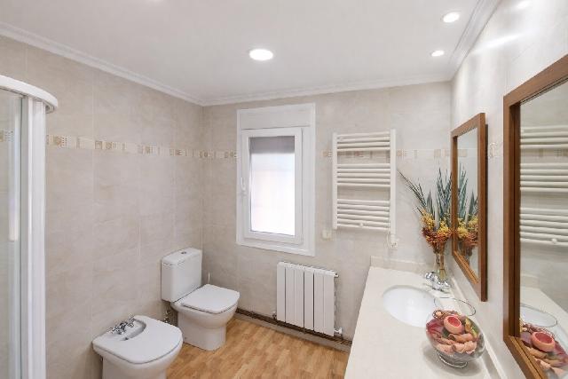 Imagen 21 Inmueble 301912 - Casa Aislada en venta en Malpartida De Cáceres / Urbanización Las Arenas 