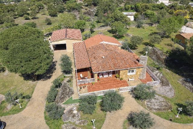 Imagen 30 Inmueble 301912 - Casa Aislada en venta en Malpartida De Cáceres / Urbanización Las Arenas 