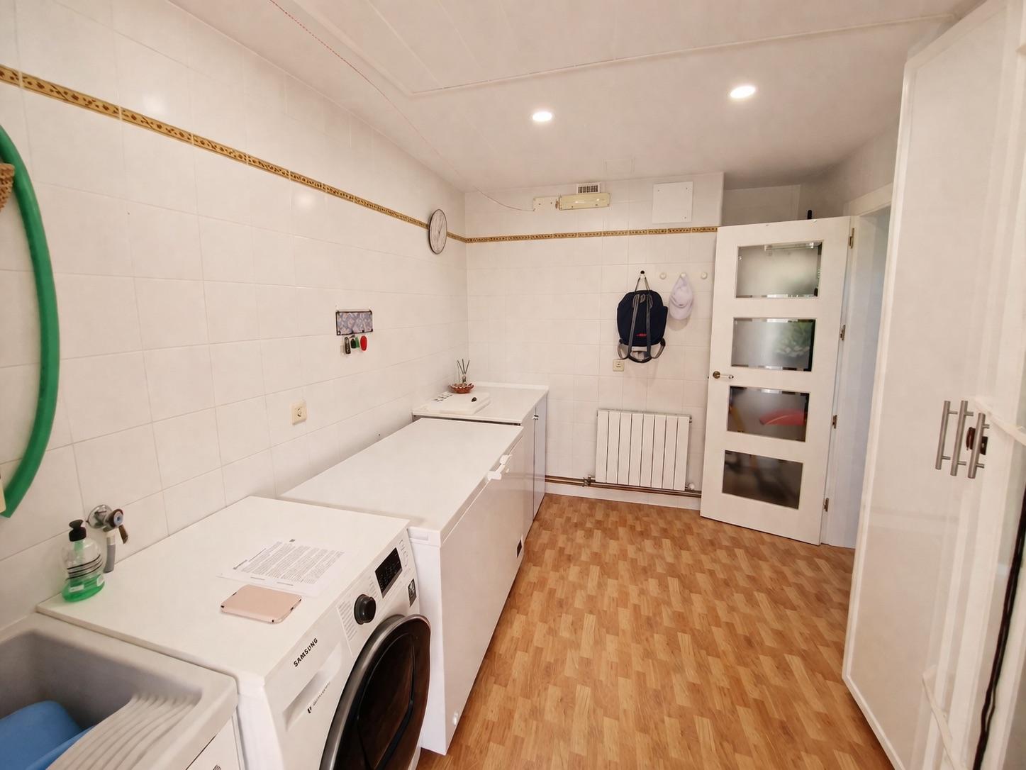 Imagen 15 Casa Aislada en venta en Malpartida De Cáceres / Urbanización Las Arenas 