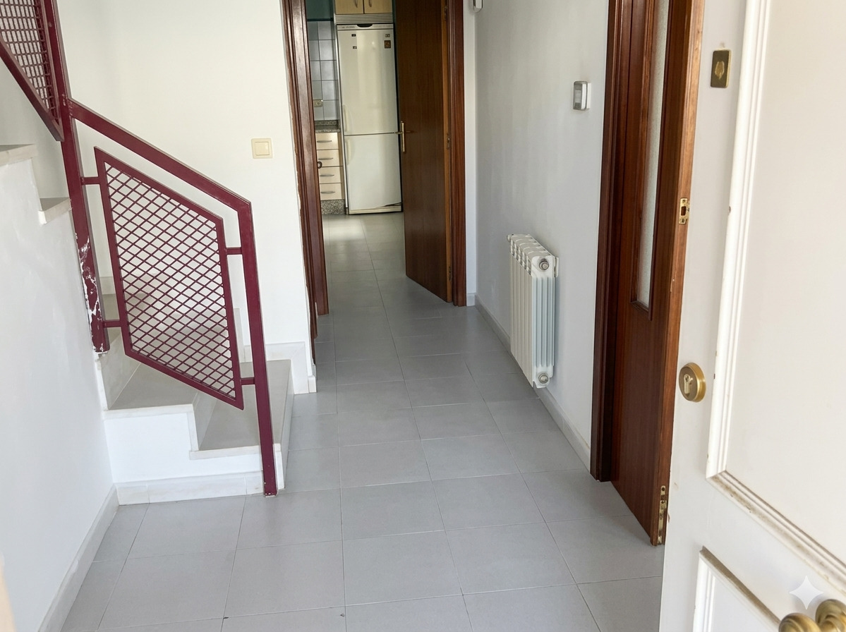 Imagen 5 Casa en venta en Cáceres / Zona de La Cañada