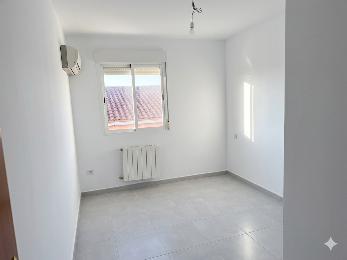 Imagen 16 Casa en venta en Cáceres / Zona de La Cañada