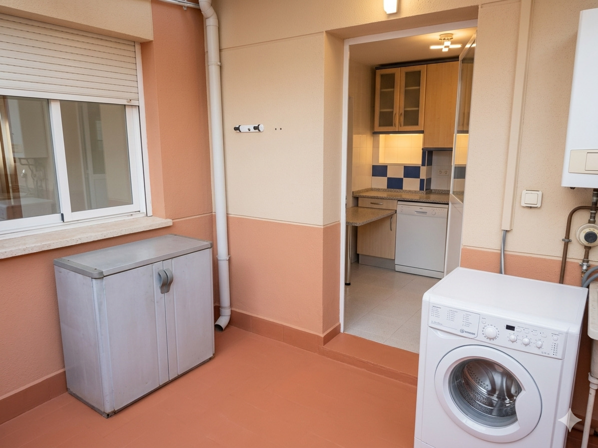 Imagen 3 Casa en venta en Cáceres / Zona de La Cañada