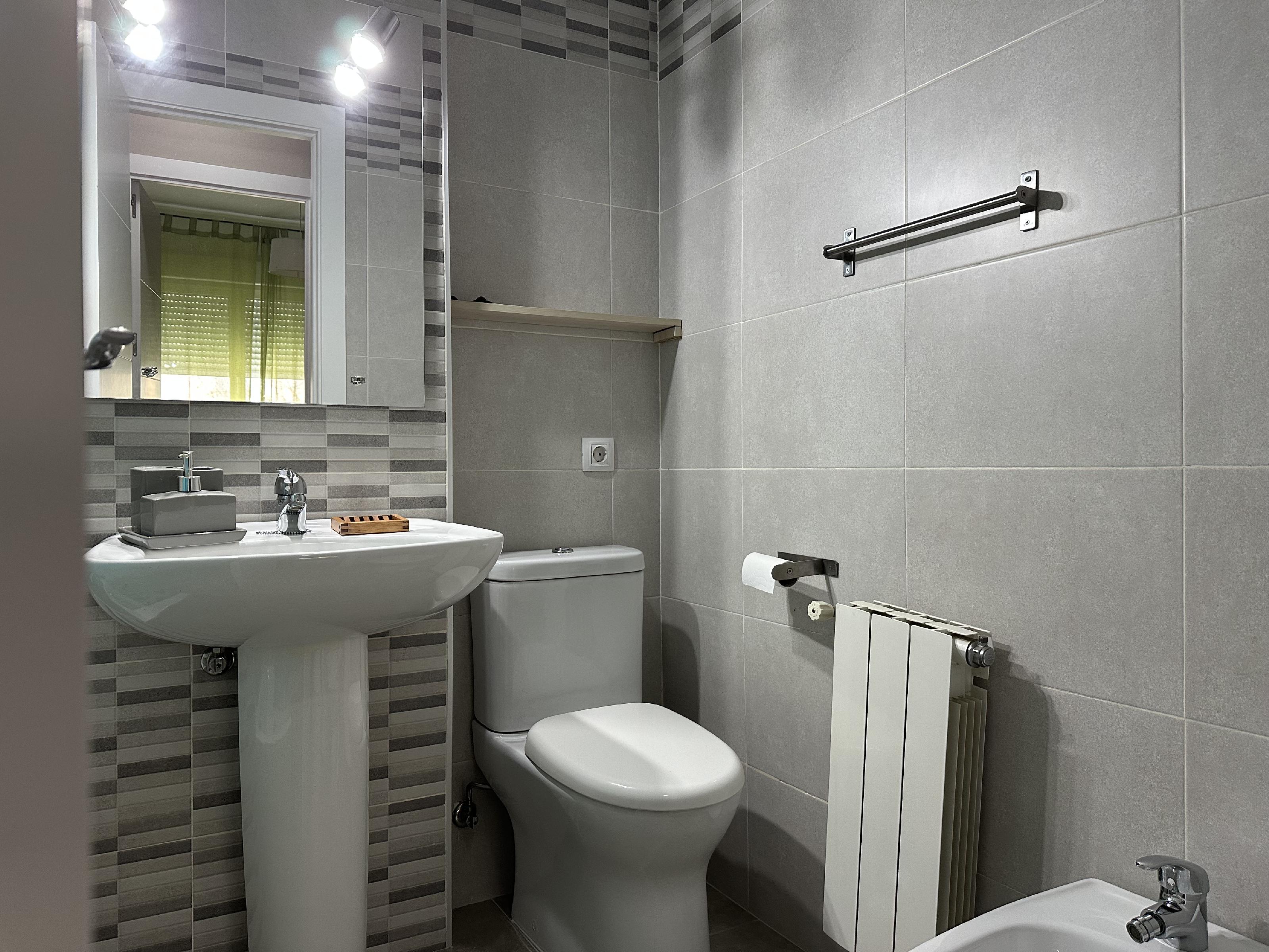 Imagen 11 Piso en alquiler en Cáceres / Zona cercana a centro y Ruta De La Plata