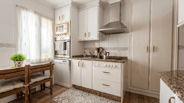 Imagen 2 Inmueble 302511 - Piso en venta en Cáceres / Centro. Zona de la Cruz