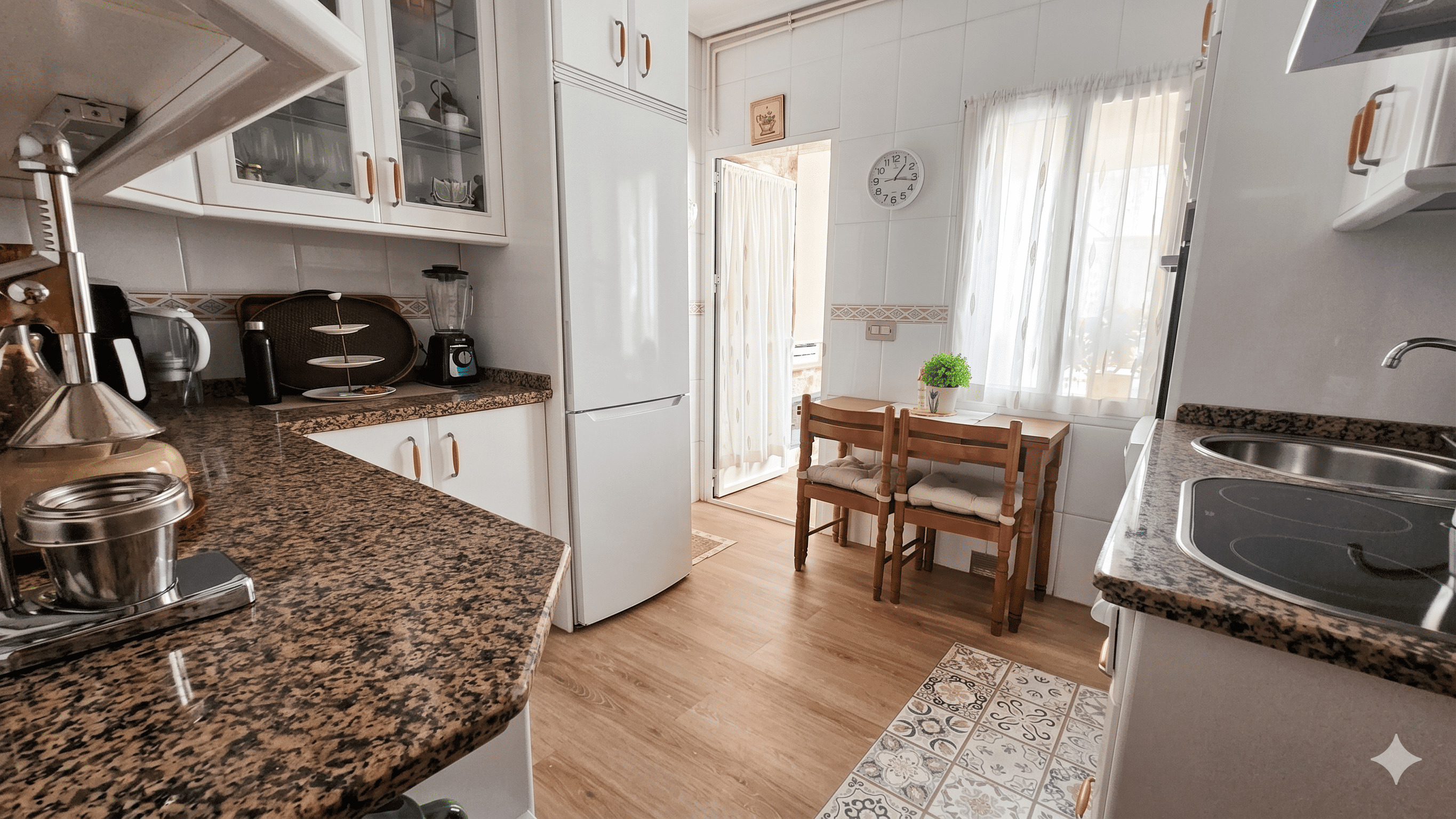 Imagen 15 Piso en venta en Cáceres / Centro. Zona de la Cruz