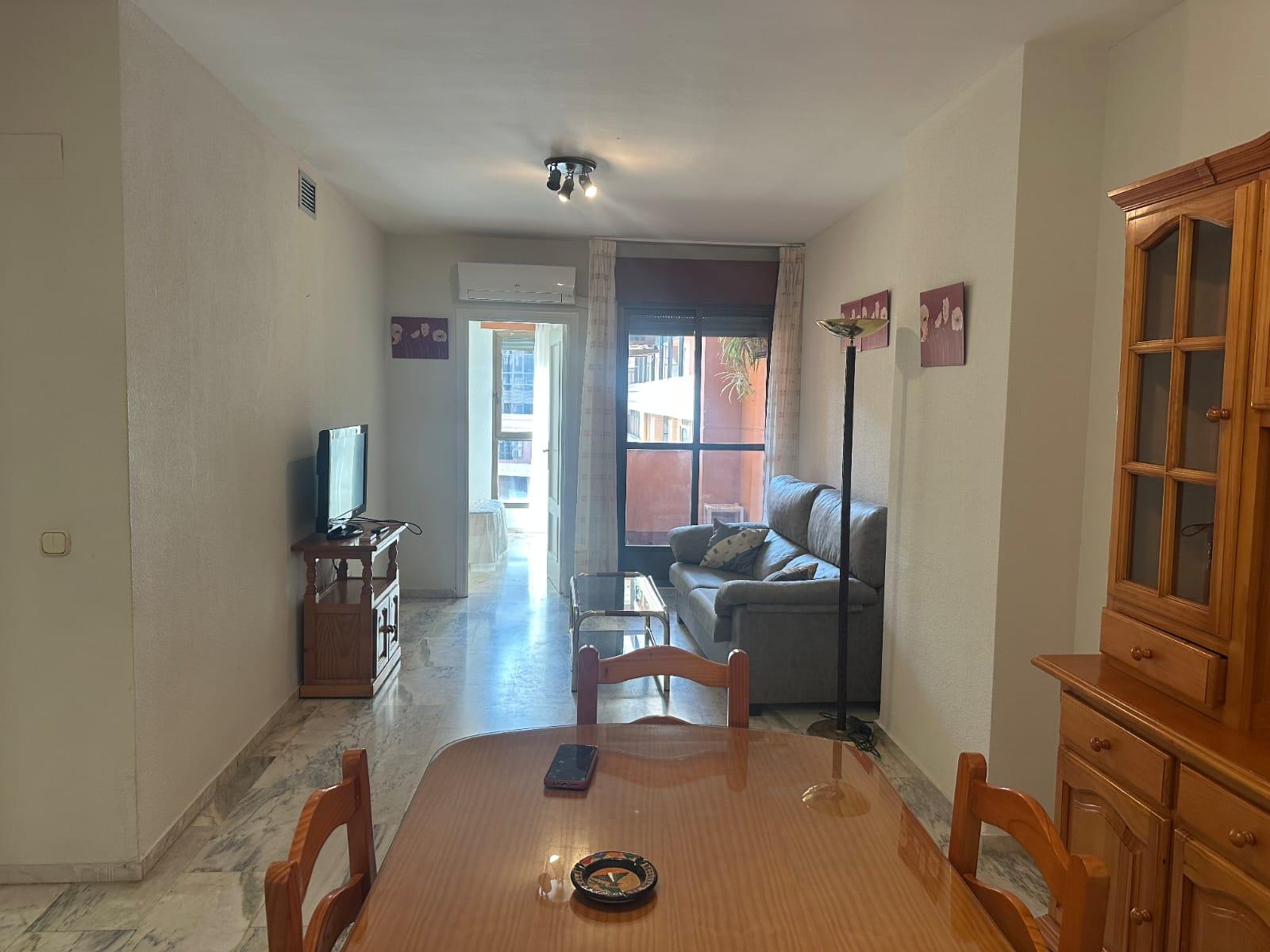 Imagen 2 Piso en alquiler en Cáceres / Calle Gil Cordero
