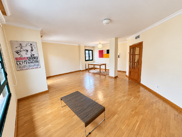 Imagen 6 Inmueble 302746 - Dúplex en venta en Cáceres / Cruz de los caídos