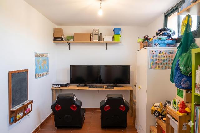 Imagen 20 Inmueble 303154 - Casa Adosada en venta en Cáceres / Zona de Montesol