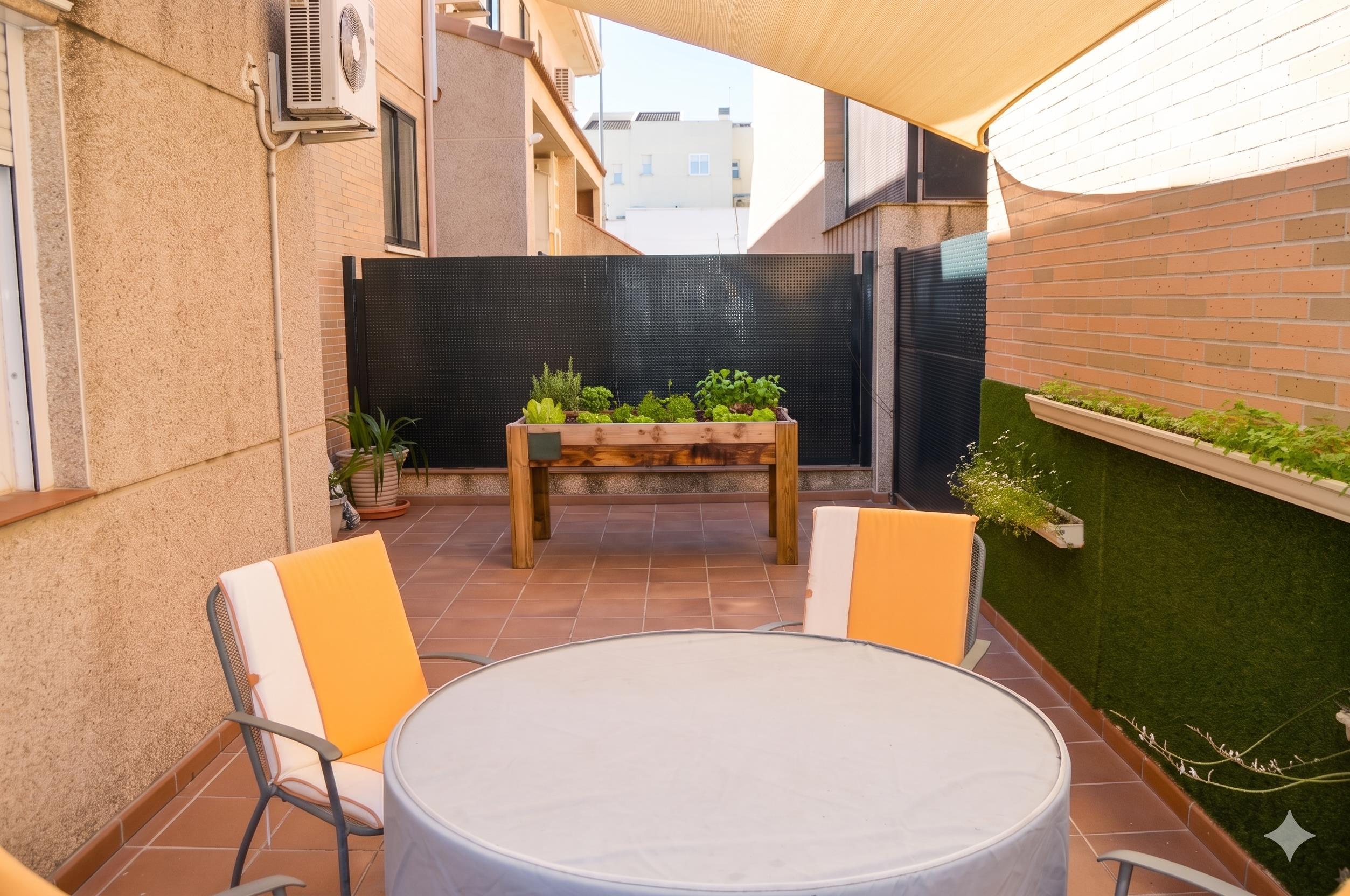 Imagen 10 Casa Adosada en venta en Cáceres / Zona de Montesol
