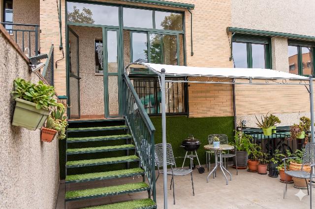 Imagen 37 Inmueble 303154 - Casa Adosada en venta en Cáceres / Zona de Montesol