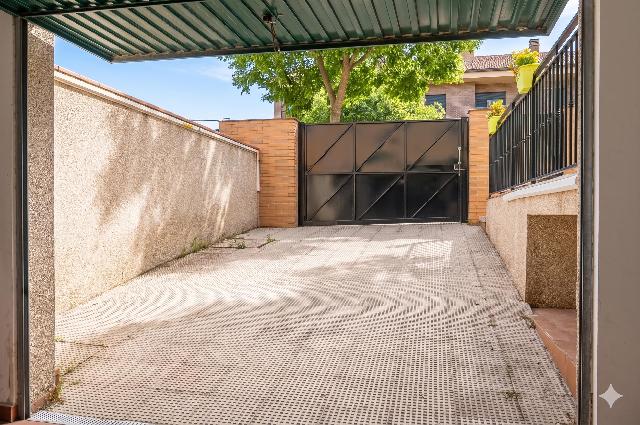 Imagen 16 Inmueble 303154 - Casa Adosada en venta en Cáceres / Zona de Montesol