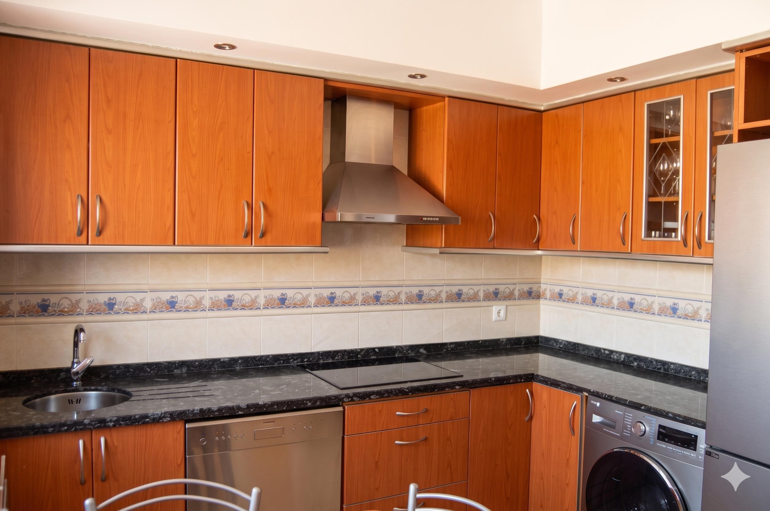 Imagen 2 Piso en venta en Sierra De Fuentes / Centro de Sierra De Fuentes 